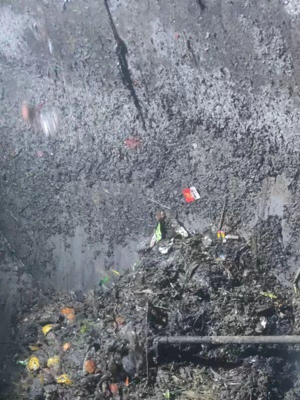 松山污水池清理